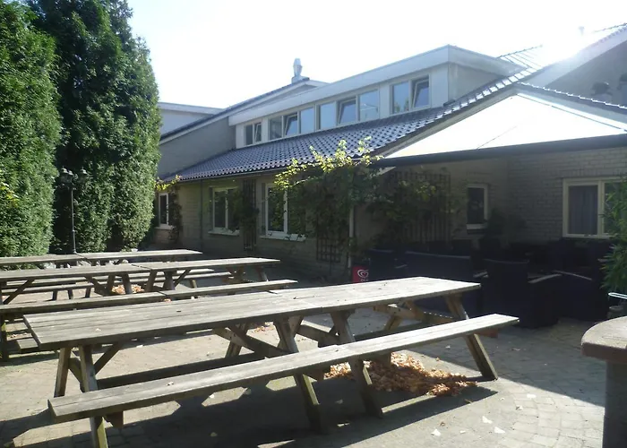 Nocleg ze śniadaniem Seven Hills *